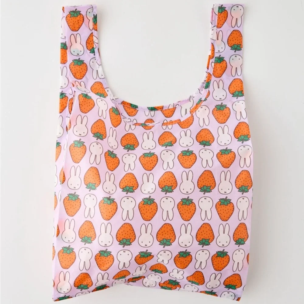 BAGGU X MIFFY Standard Strawberry Print Reusable Tote Bag NEW NWT - Picture 2 of 4